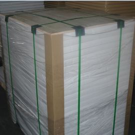 Un buen precio. Carbonless Paper with smooth surface in sheet en línea